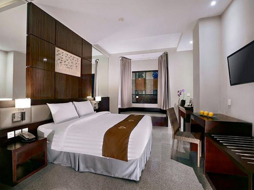 Superior Room, Famous Hotel Kuta 4*