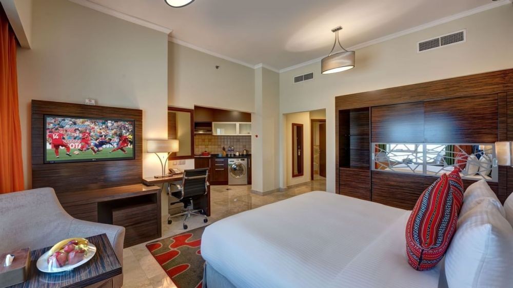 Studio Apartment, Ghaya Grand Hotel 5*