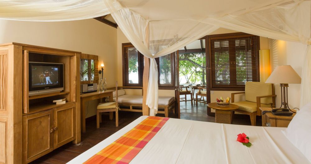 Superior Villa, Filitheyo Island Resort 4*