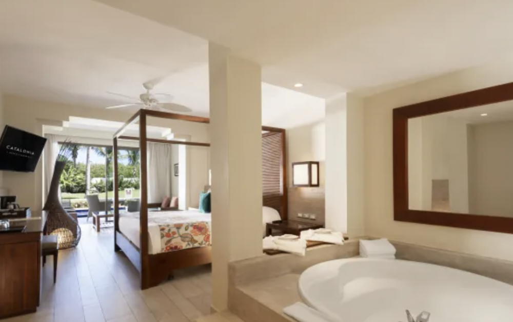 Privileged Junior Suite Deluxe & Swimming Pool, Catalonia Royal Bavaro | Adults Only 5*