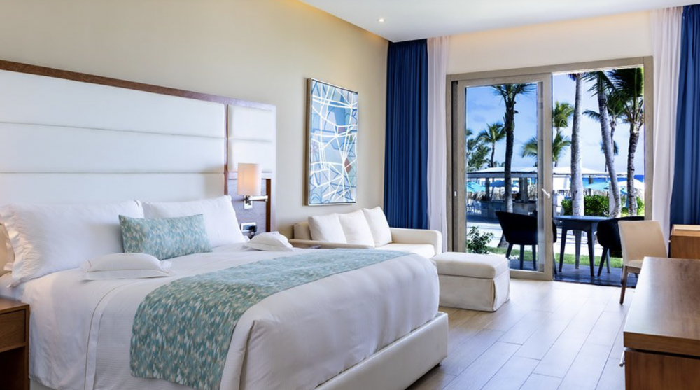 Deluxe Beachfront Room, Eden Roc At Cap Cana 5*