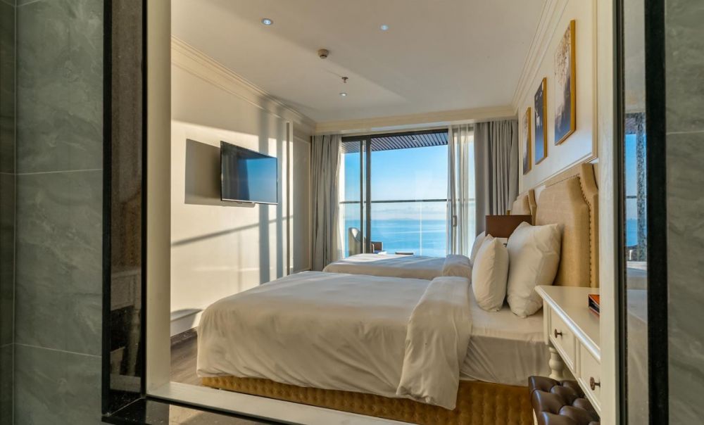 Senior Ocean View, La Vague Hotel 4*