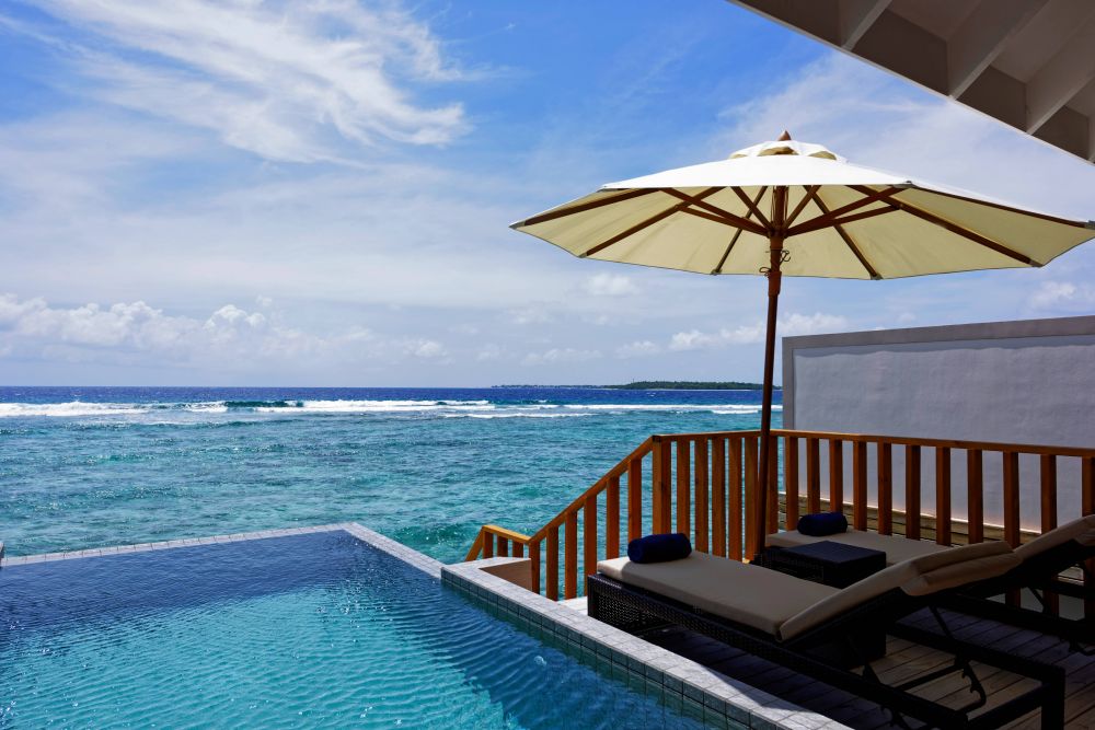 Ocean Pool Villa, Brennia Kottefaru 5*