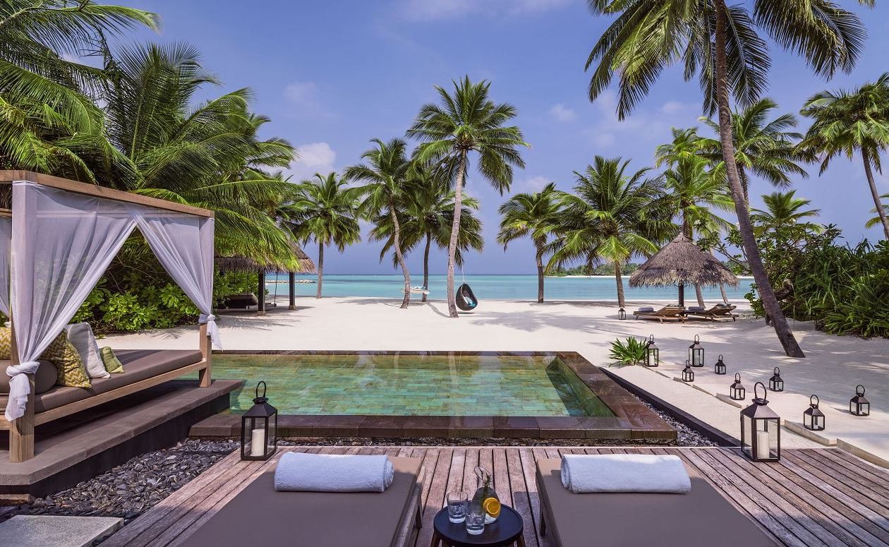 Grand Beach Villa with Pool 2 Bedroom, One & Only Reethi Rah 5*