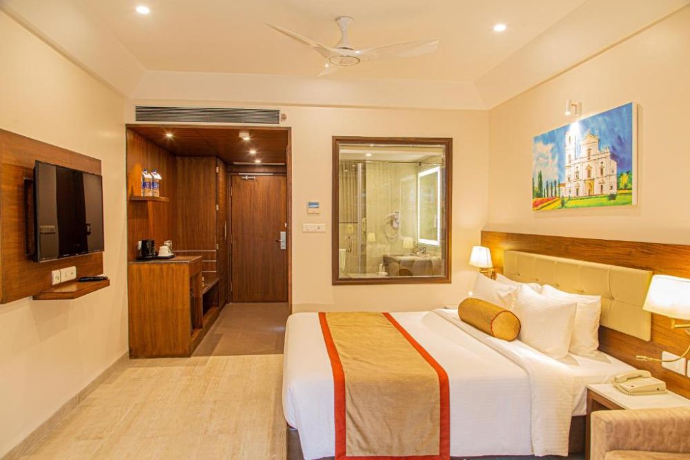 Deluxe AC, Sobit Sarovar Portico 4*