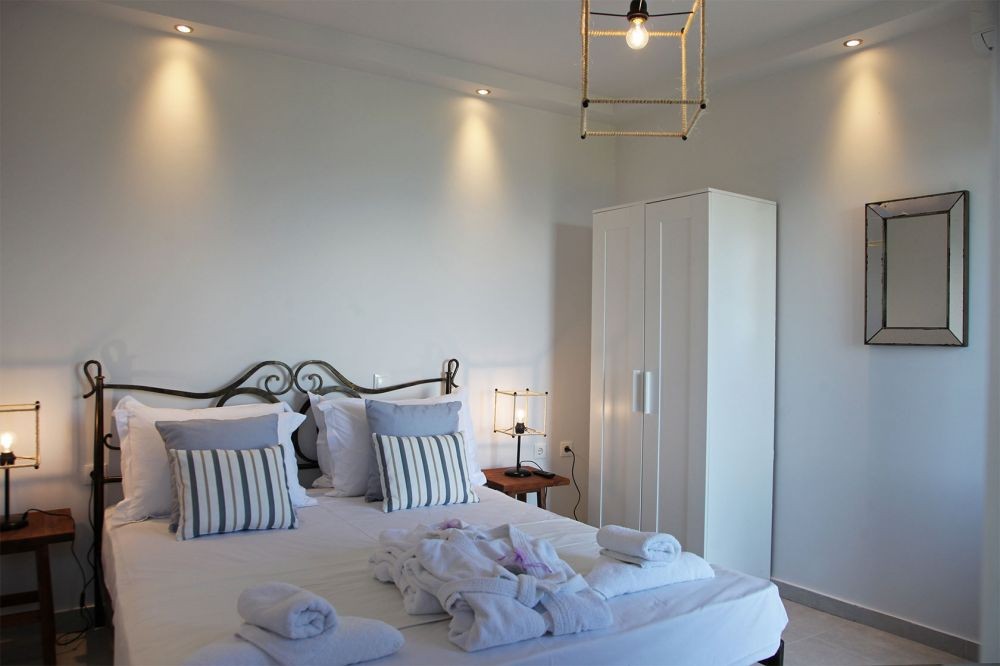 Standard Room SV, The Beach House Afitos 4*