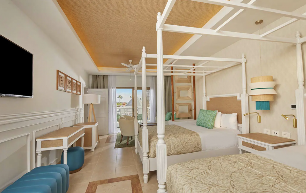 Connecting Junior Suite Deluxe, Bahia Principe Luxury Esmeralda 5*