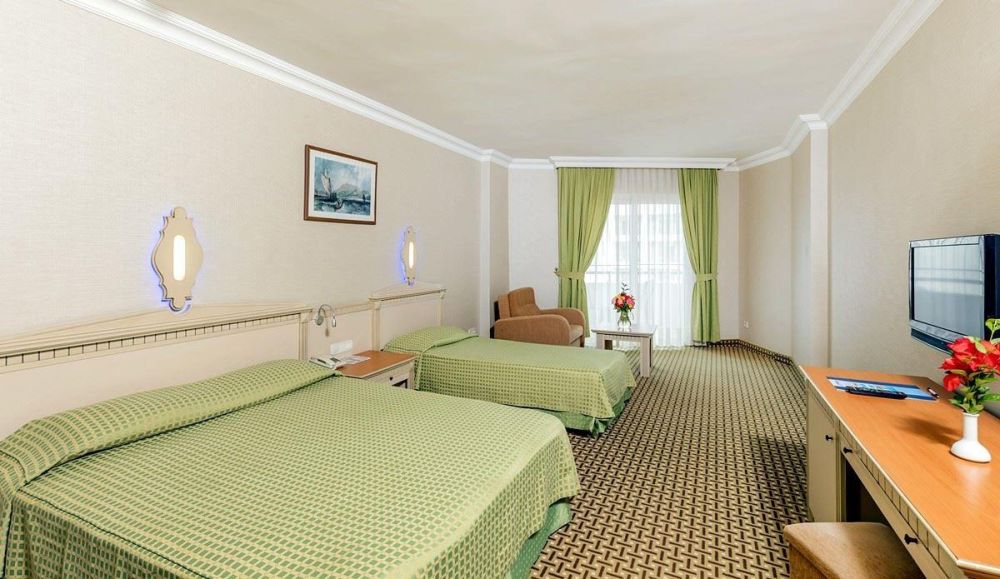 Standard Lateral, Holiday Park Resort 5*