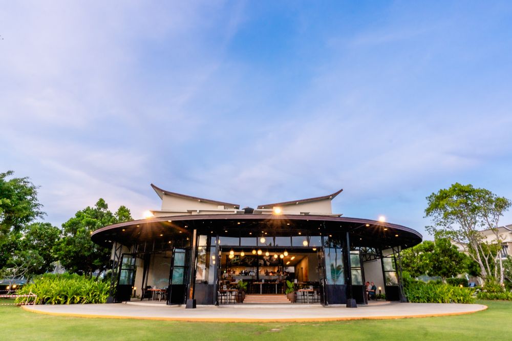Le Meridien Khao Lak Beach 5*