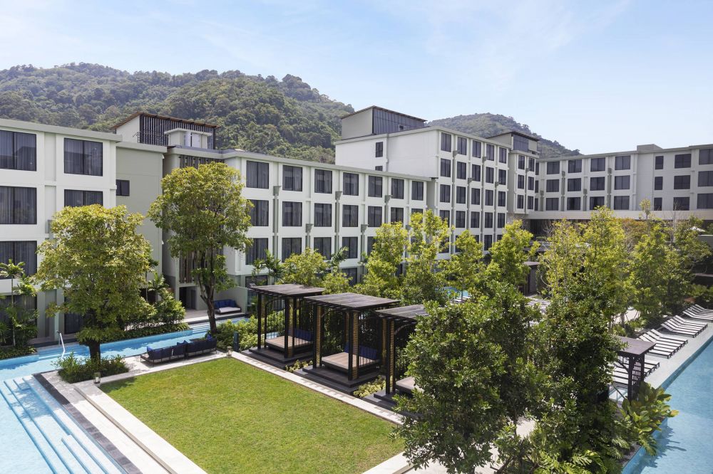 Four Points By Sheraton Phuket Patong Beach Resort 5*