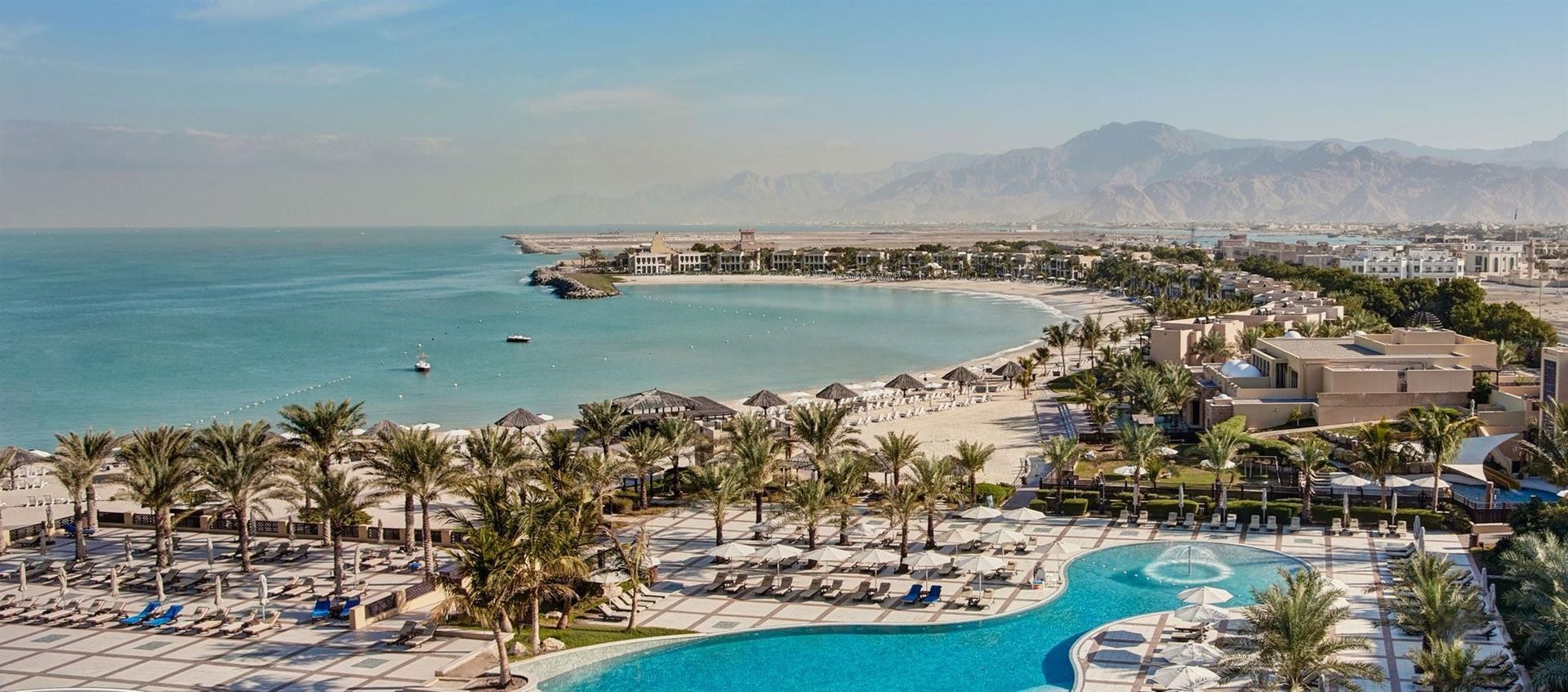 Hilton Ras Al Khaimah Beach Resort & SPA 5*