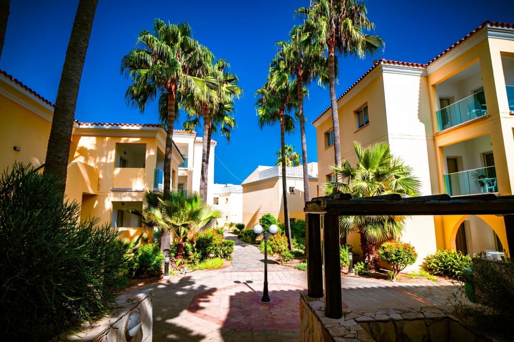 Malama Beach Holiday Village 4*