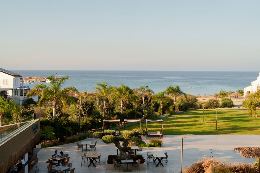 Cavo Zoe Seaside Hotel 4*