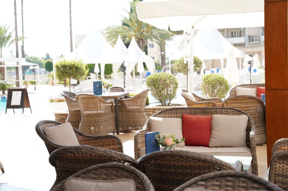 Ajax Hotel 4*