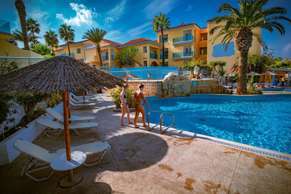 Malama Beach Holiday Village 4*