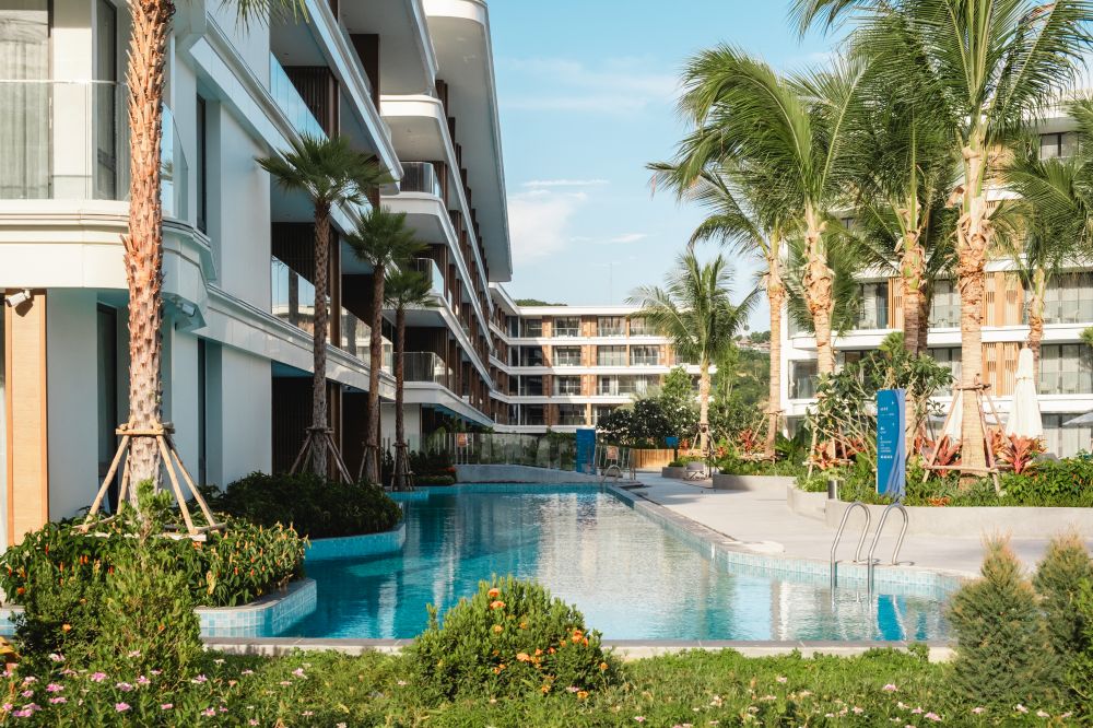 Kora Beach Resort Phuket 5*