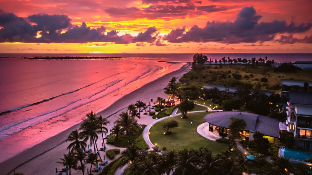 Le Meridien Khao Lak Beach 5*