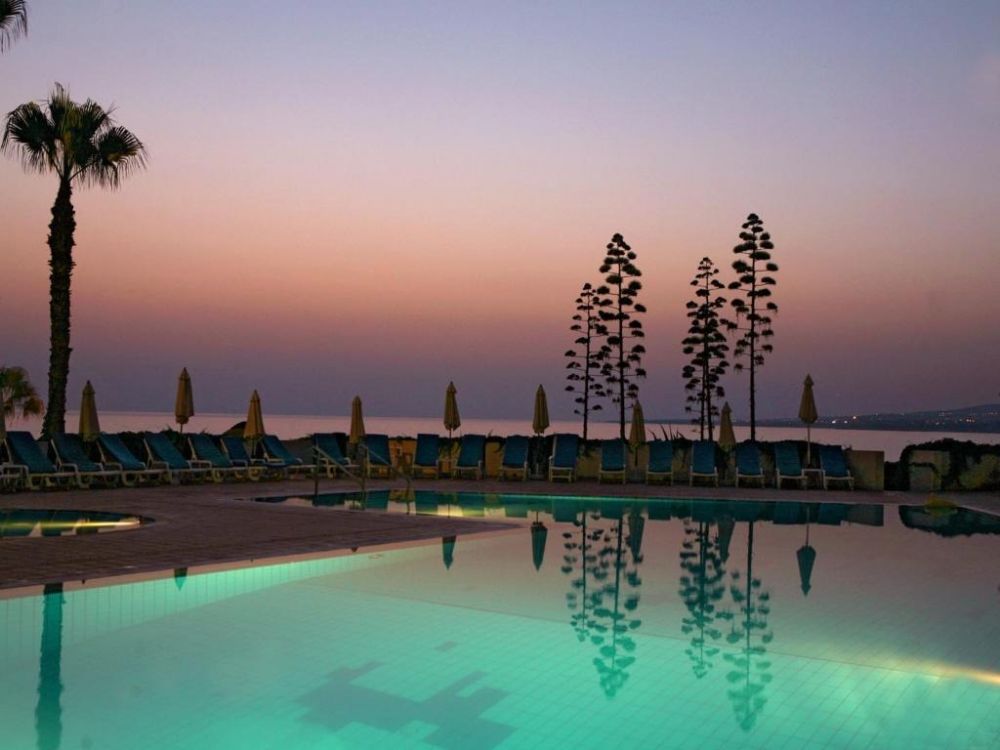 Cynthiana Beach Hotel 3*