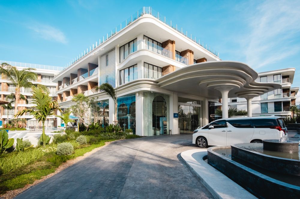 Kora Beach Resort Phuket 5*