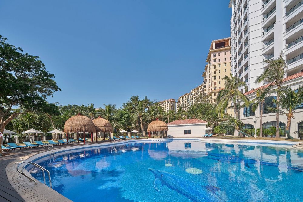 DoubleTree by Hilton Sanya Bay 3*