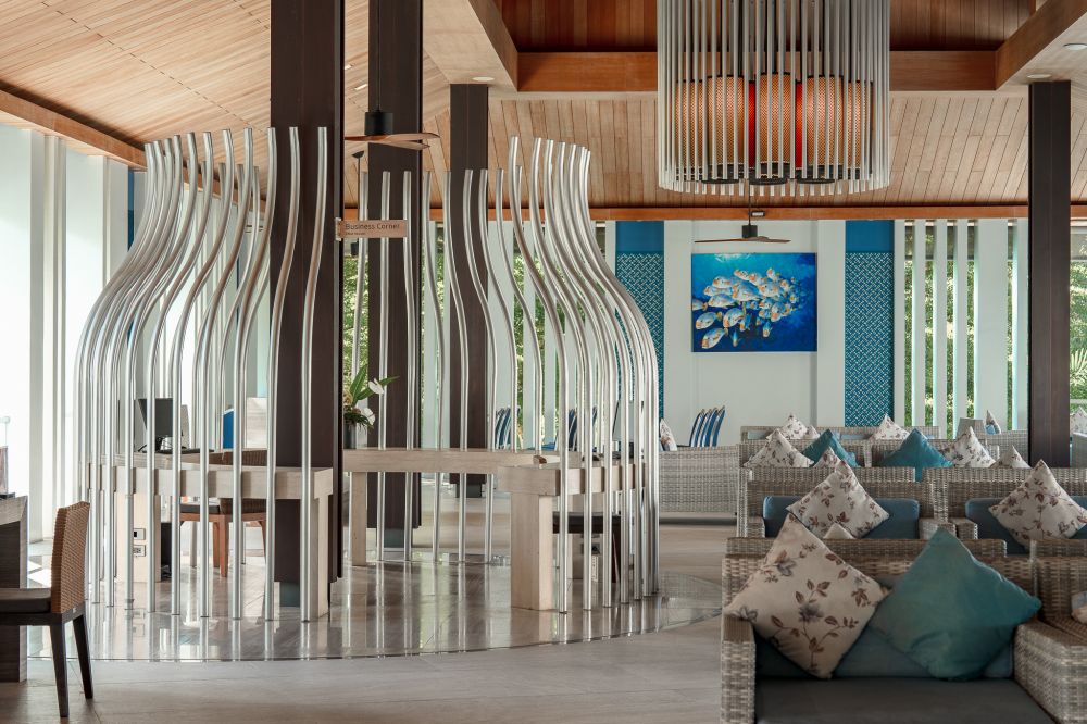 Splash Beach Resort Maikhao Phuket 5*