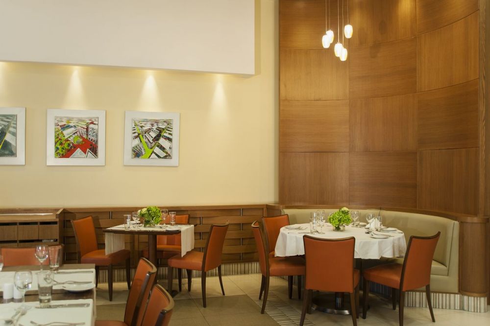 Ajax Hotel 4*