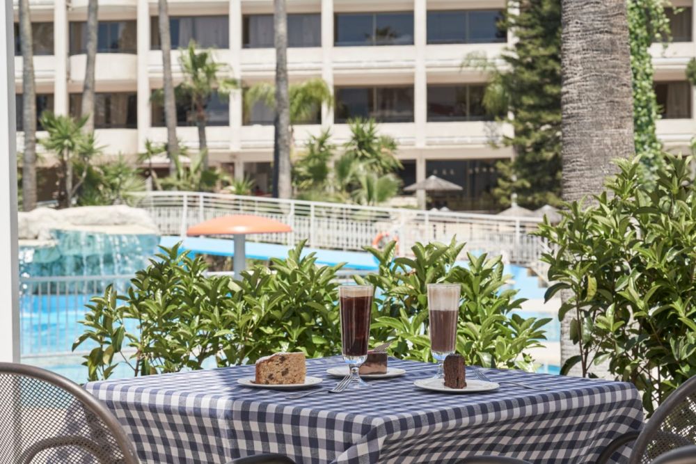 Atlantica Oasis Hotel 4*