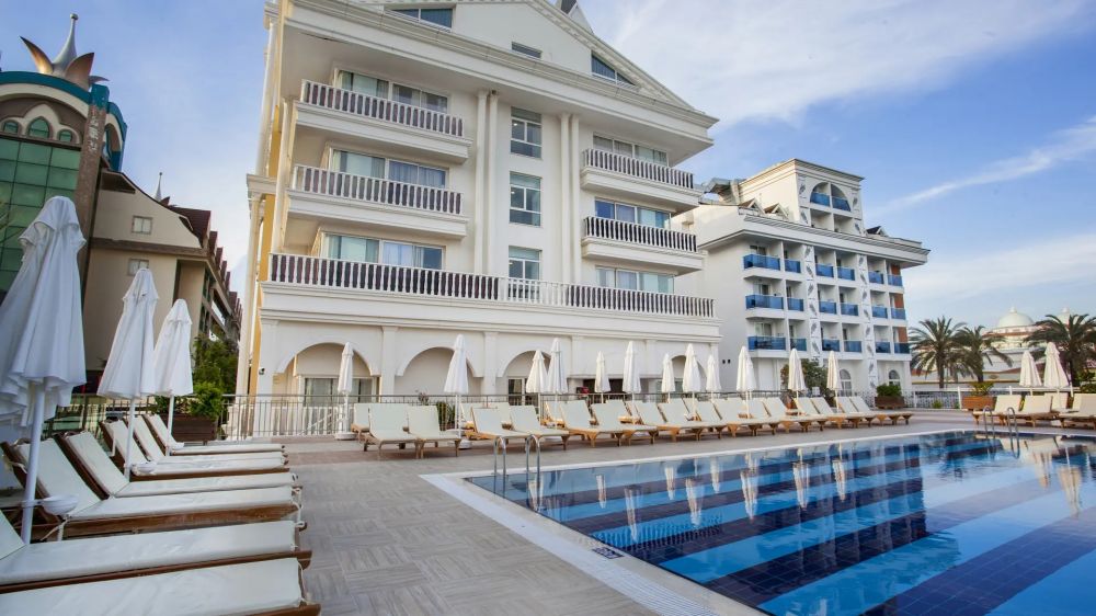 Dream World Resort & Spa 5*