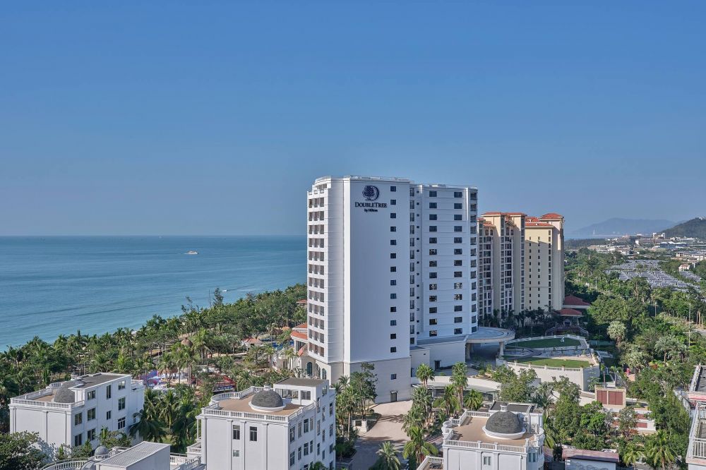 DoubleTree by Hilton Sanya Bay 3*