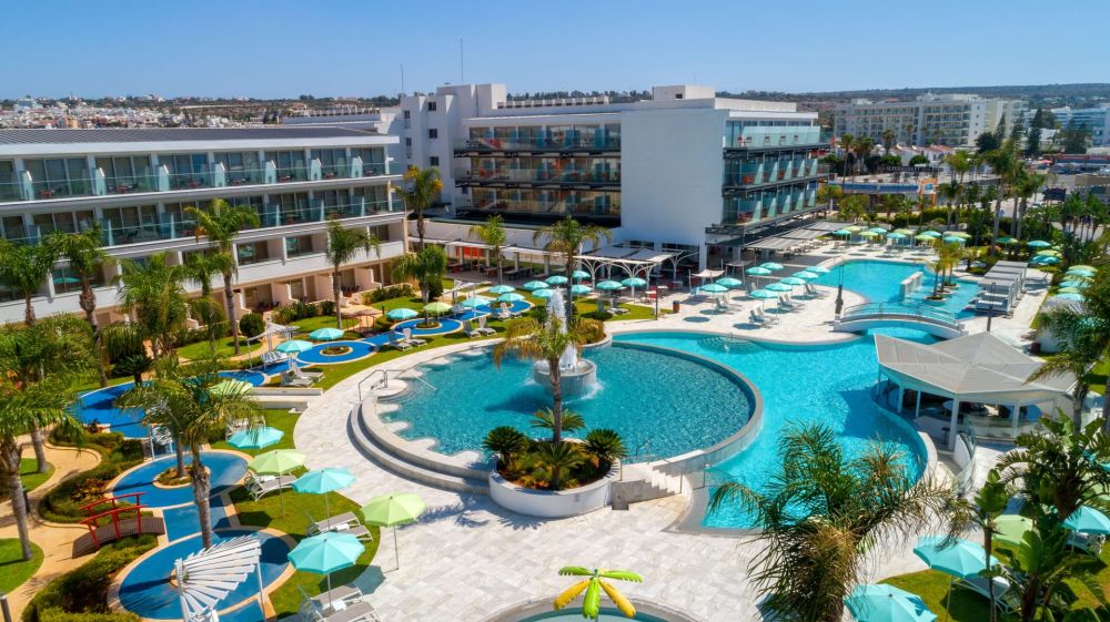 Faros Hotel 4*