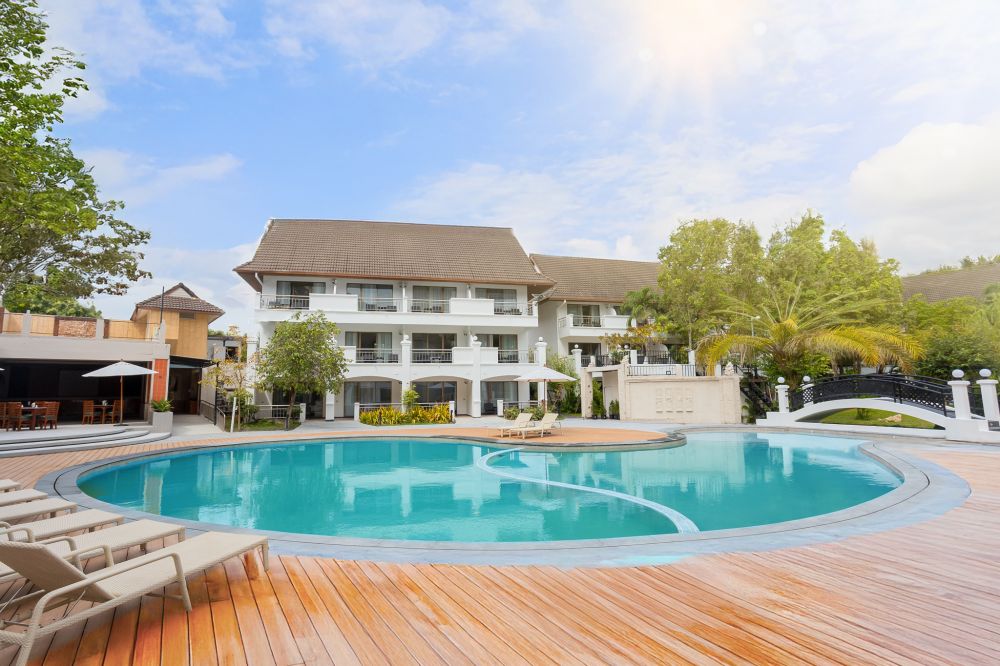 Pinnacle Grand Jomtien 4*