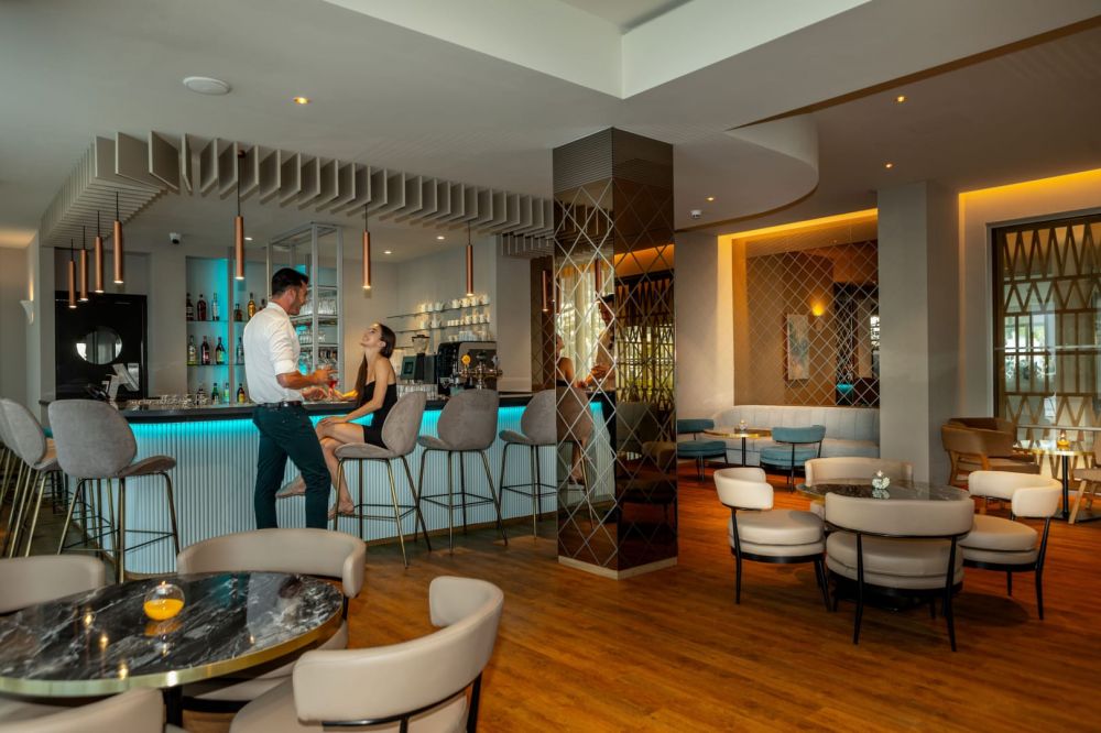 Faros Hotel 4*