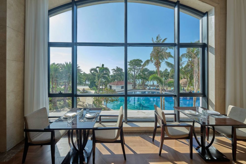 DoubleTree by Hilton Sanya Bay 3*