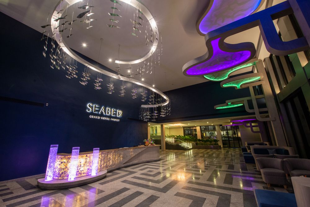 Seabed Grand Hotel Phuket 5*