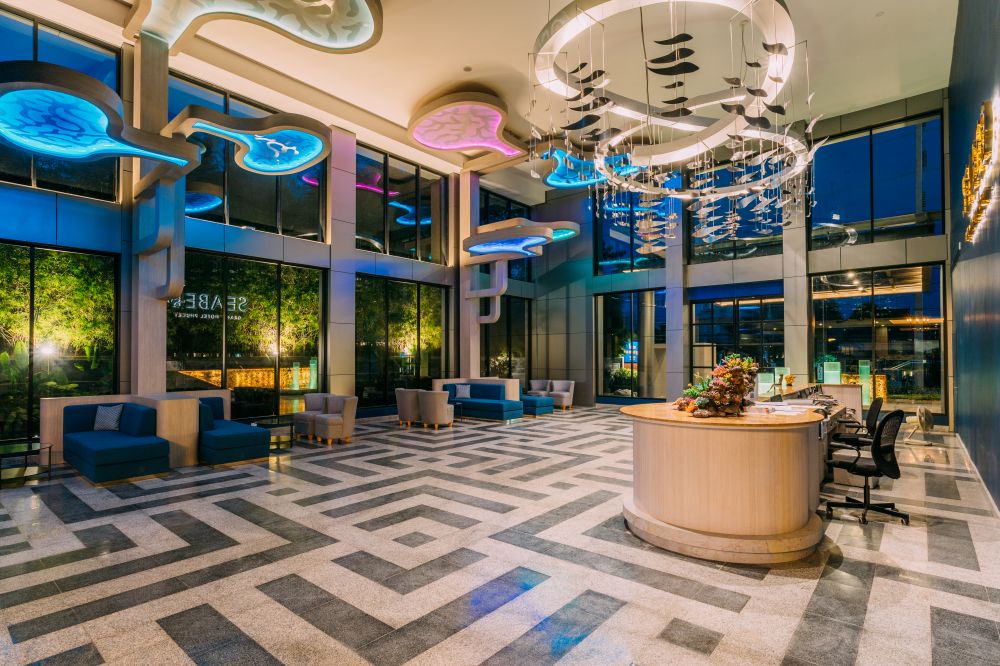 Seabed Grand Hotel Phuket 5*