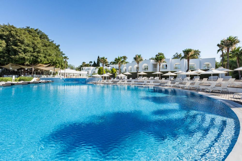 So Nice Beach Resort 4*