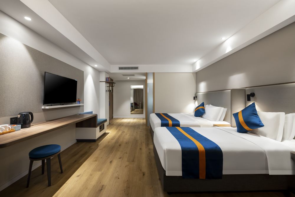 Standard Nonsmoking/ Standard PV/ Standard OV, Holiday Inn Resort Sanya 5*