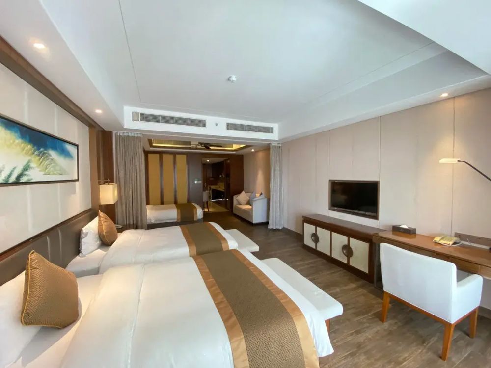 Deluxe View Family Room with 3 Beds, Jinghai Hotel & Resort 5*