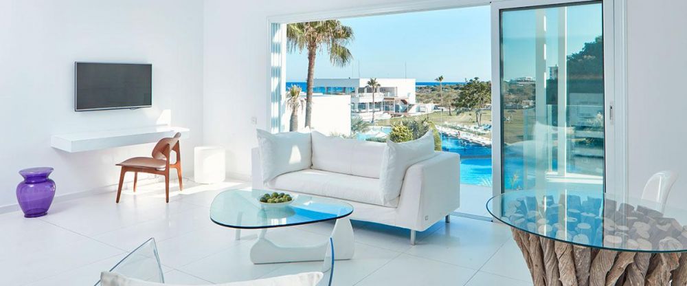 Diamond Penthouse Suite (Two Bedroom), So Nice Beach Resort 4*