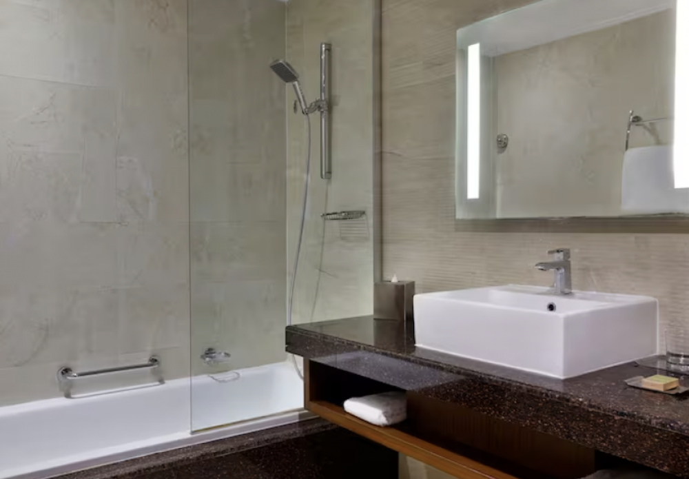 Guest Room With Pool View/ Sea View, DoubleTree by Hilton Resort & SPA Marjan Island 5*