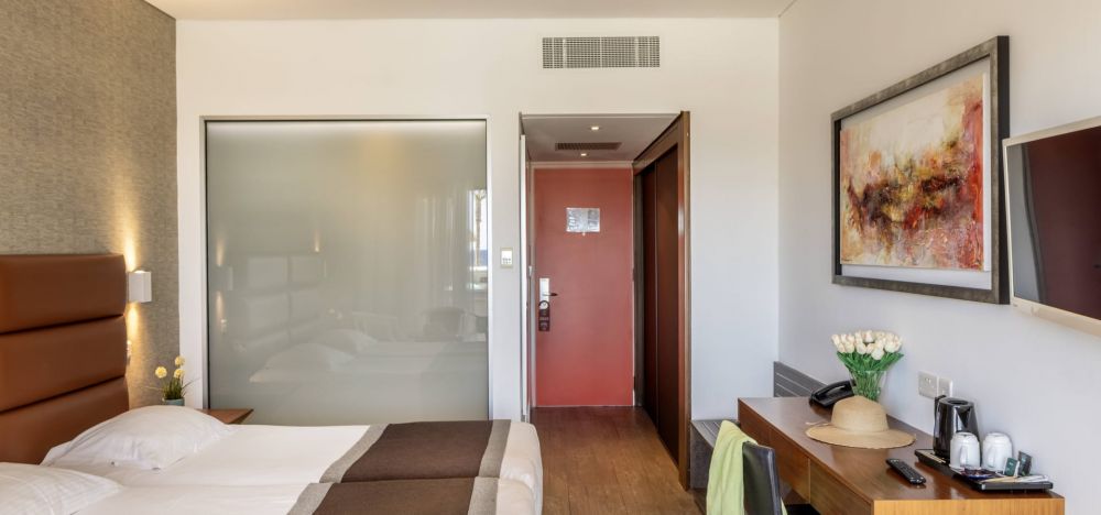 Garden Suite Poolfront 1st Floor, Faros Hotel 4*