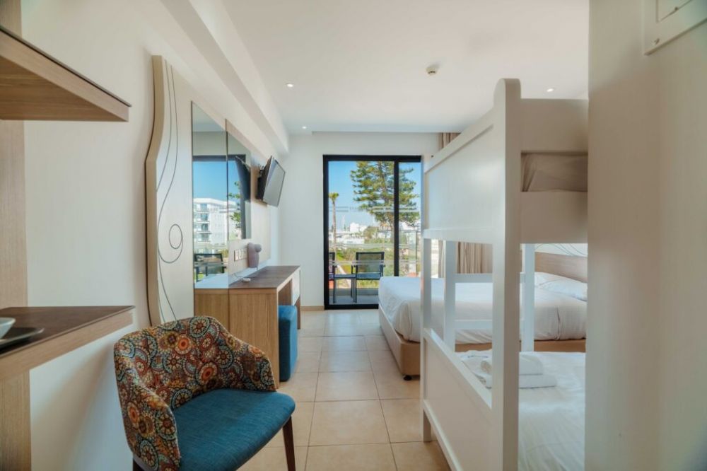 Superior Family, Stamatia Hotel 4*