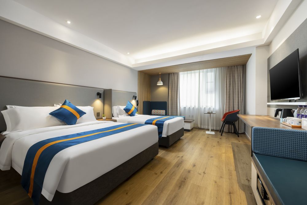 Standard Nonsmoking/ Standard PV/ Standard OV, Holiday Inn Resort Sanya 5*