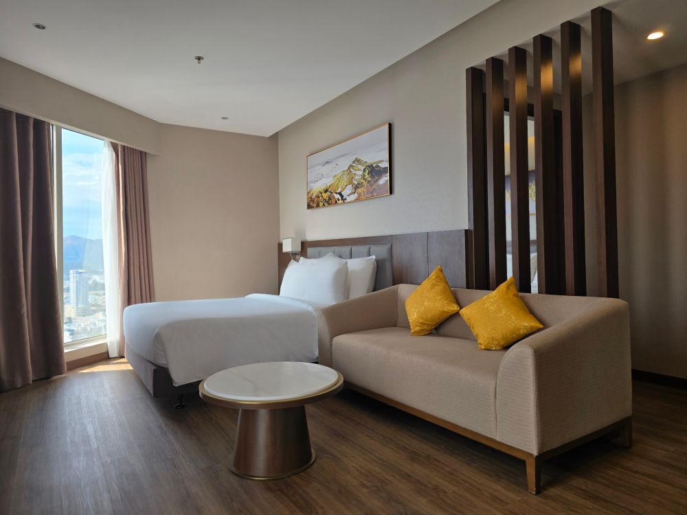 Family QDRPL, Annova Nha Trang Hotel 5*