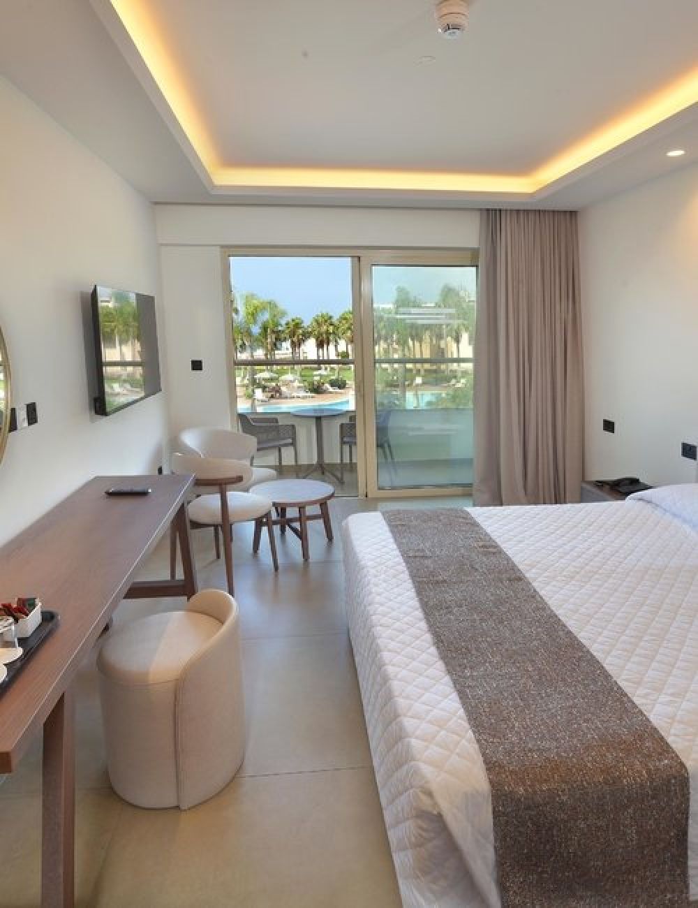 Luxury Sea View, Nelia Sea Breeze 4*