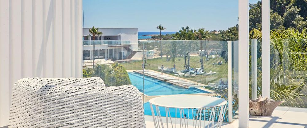 Deluxe One Bedroom Suite Pool View, So Nice Beach Resort 4*