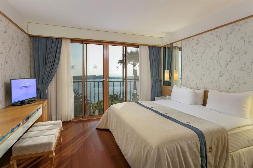 Superior Suite Swim Up, Kefaluka Resort 5*