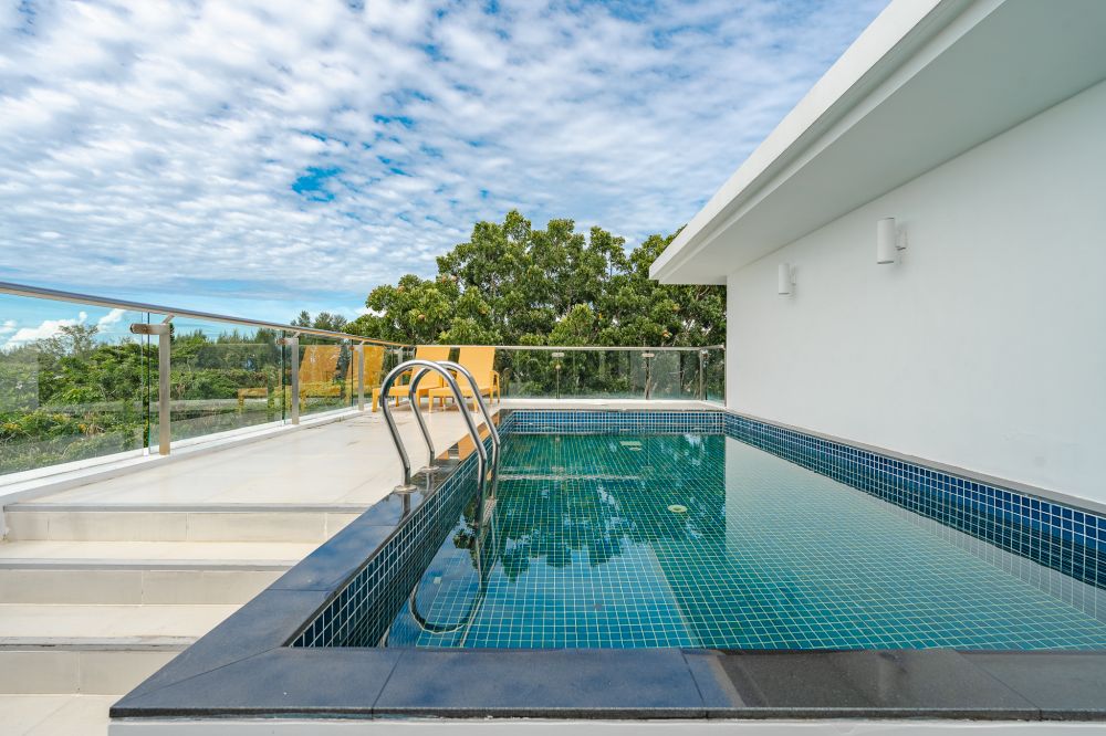 3 Bedroom Penthouse Pool Suite with Kitchen, Splash Beach Resort Maikhao Phuket 5*