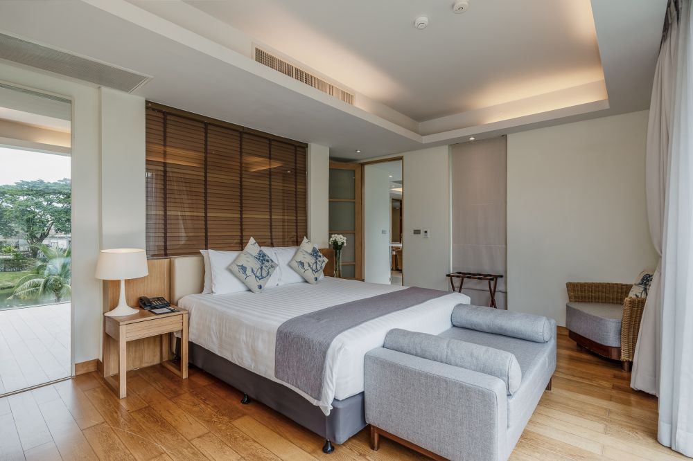 2 Bedroom Suite with Kitchen and Balcony, Splash Beach Resort Maikhao Phuket 5*