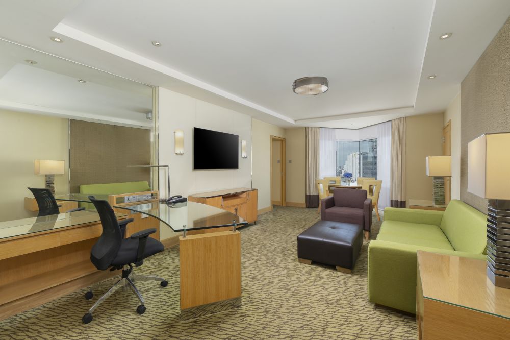 Premium Suite, Holiday Inn Silom, Bangkok 4*